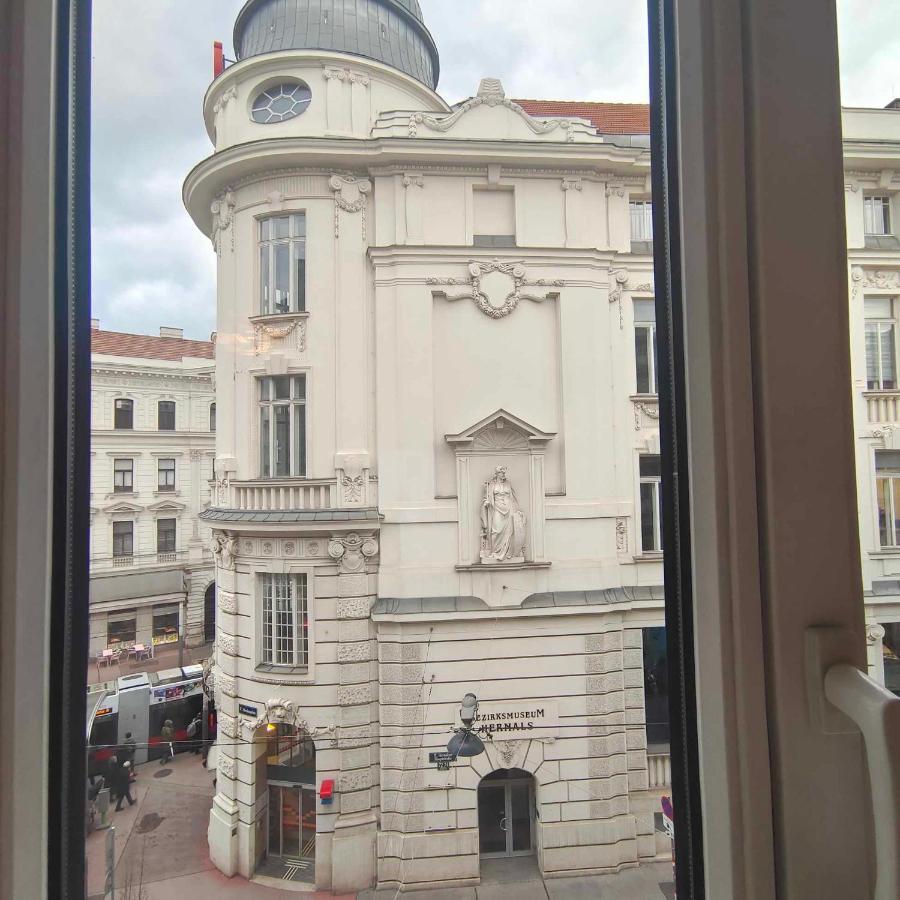 Large 4 Room Apartment In The Center Of Вена Экстерьер фото
